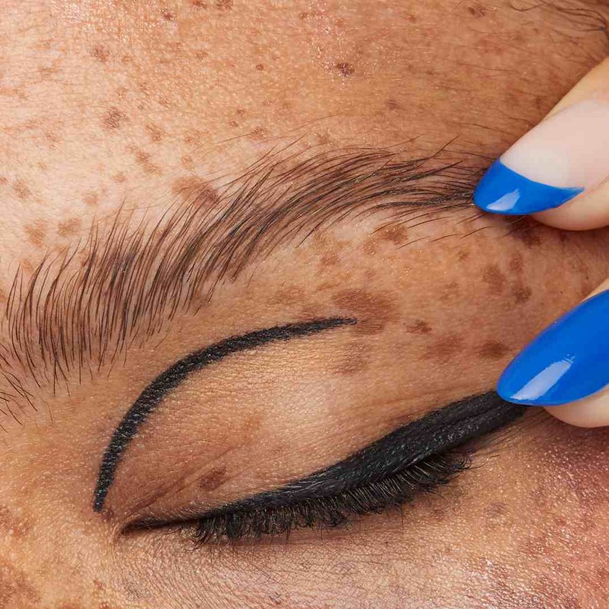 cat eye make up, γυναικείο μάτι που βάφεται