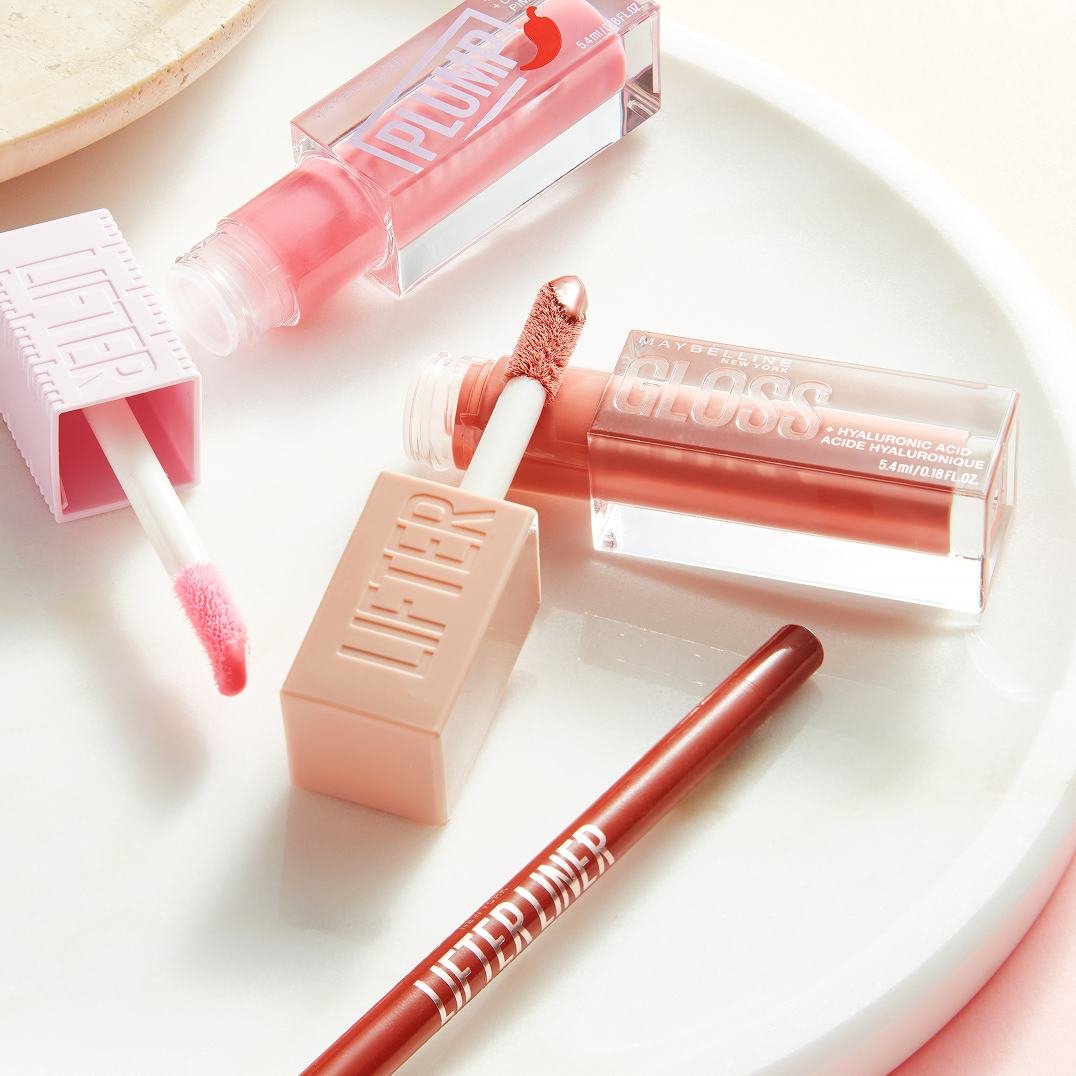 Προϊόντα μακιγιάζ χειλιών Maybelline - lip gloss, μολύβια σε διάφορες αποχρώσεις