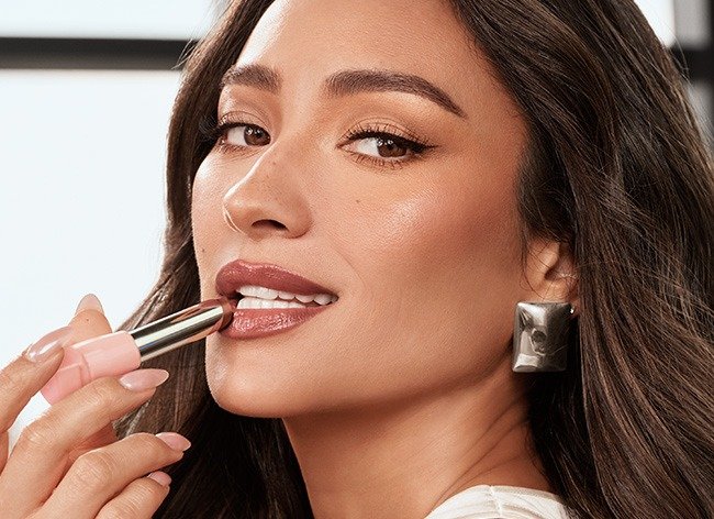 shaybeauty category mny makl lifterglaze desktop 650x472
