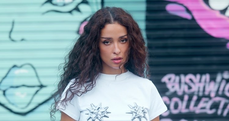 MNY x Eleni Foureira