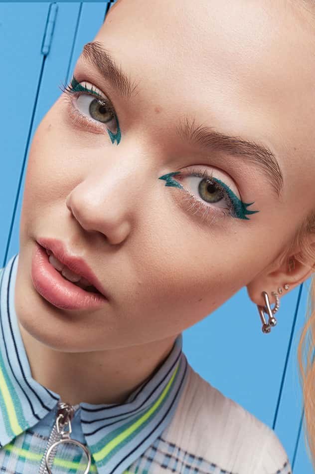 MNY Hyper Precise Liner ATF Full Beauty Hannah