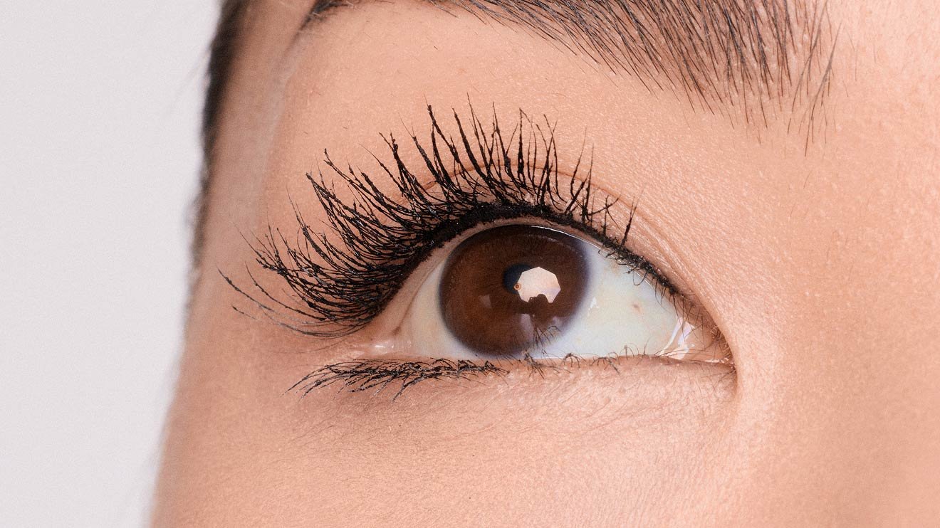 Maybelline Lashsensational body mascara beforeafter 