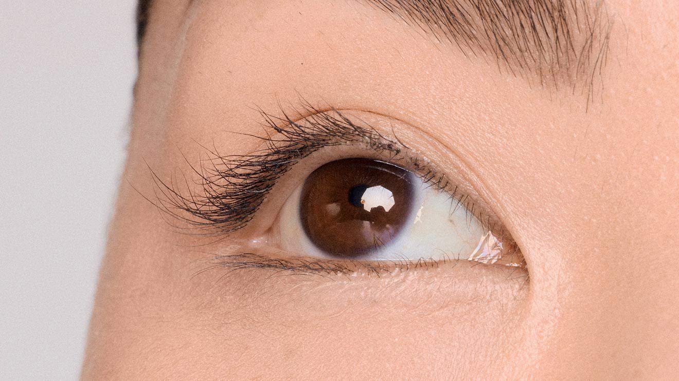 Maybelline Lashsensational body mascara pdp beforeafter before
