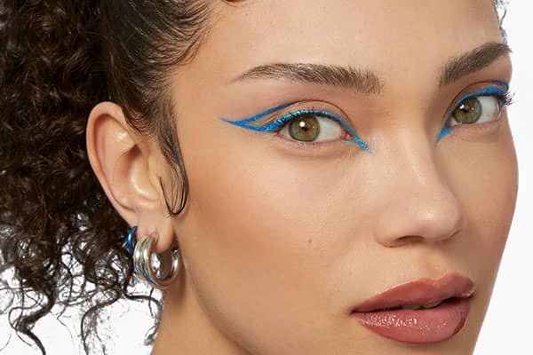 MNY TATTOO LINER PLAY BEAUTY SWITCH 1
